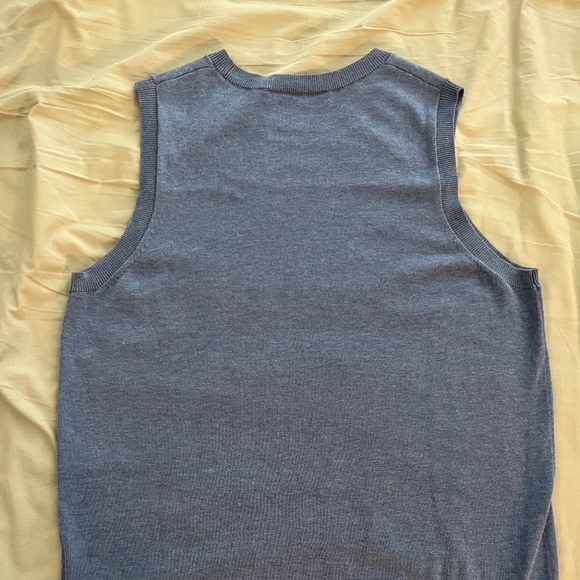 Brooks Brothers sleeveless shell - Picture 3 of 4